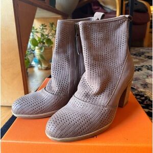 Miz Mooz NYC Suede Boots!